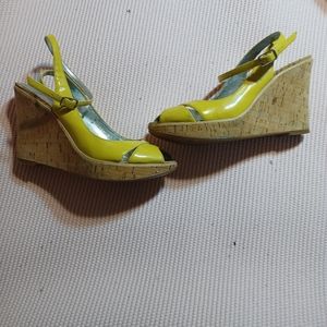 Guess size 7M women's cork wedge yellow patent leather man-made upper sandals.